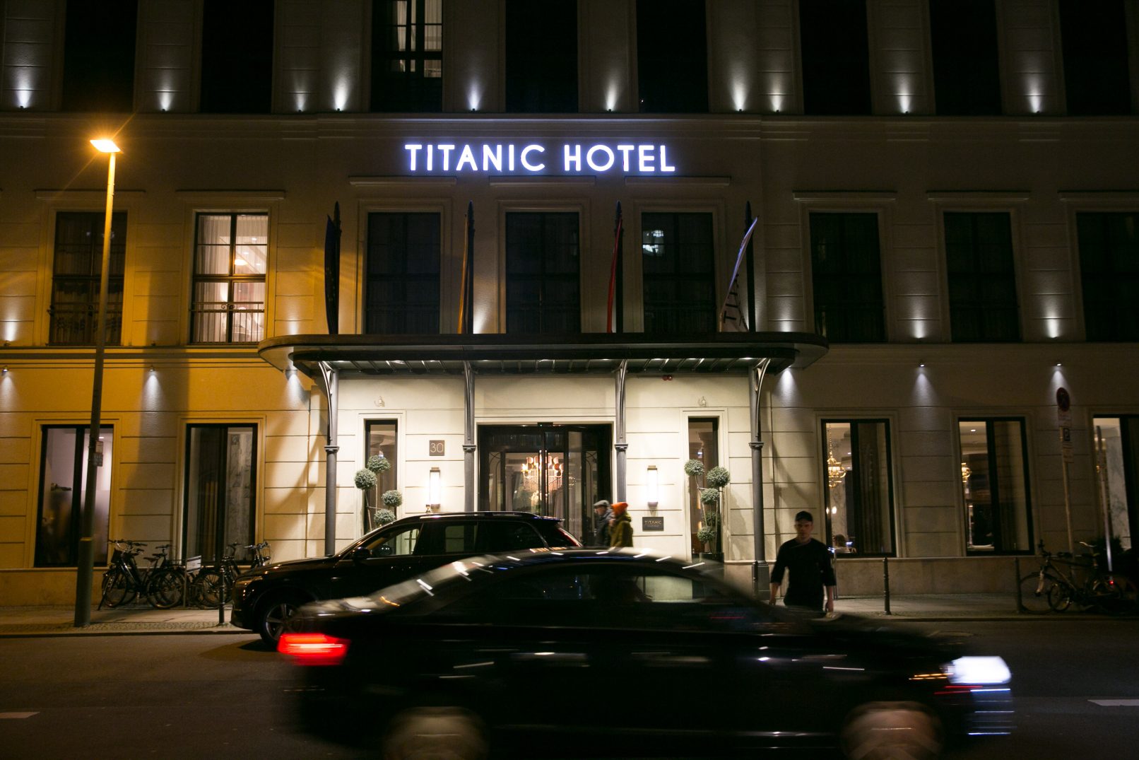 Außenaufnahme des Titanic Hotels.